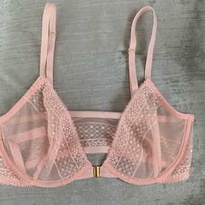 Victoria’s Secret bra